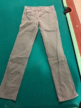 American Eagle Outfitters Men’s Slim Straight Jeans in Gray